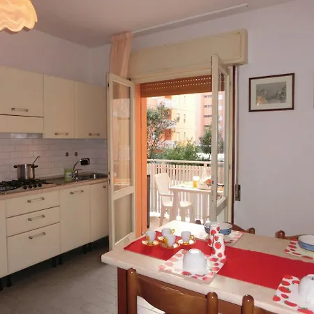 Apartment Delightful Two-room Flat Next To The